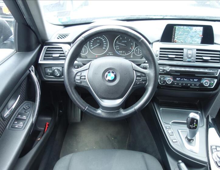BMW Řada 3 18