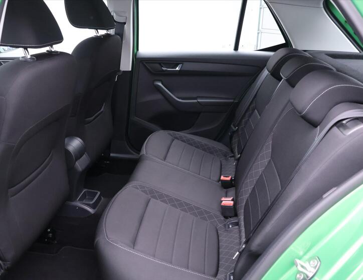Škoda Fabia 16