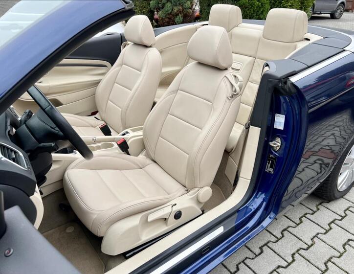 Volkswagen EOS 12
