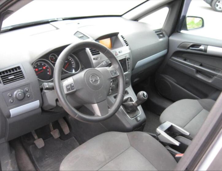 Opel Zafira 11
