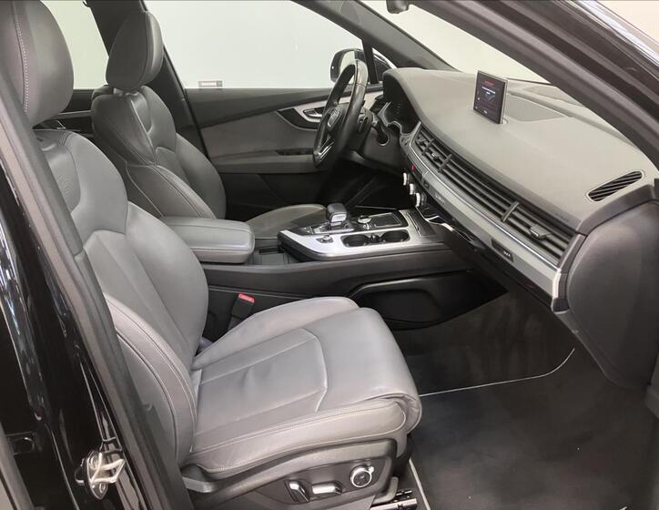 Audi Q7 20