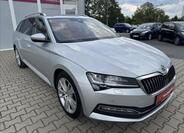 Škoda Superb 8