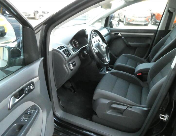 Volkswagen Touran 15