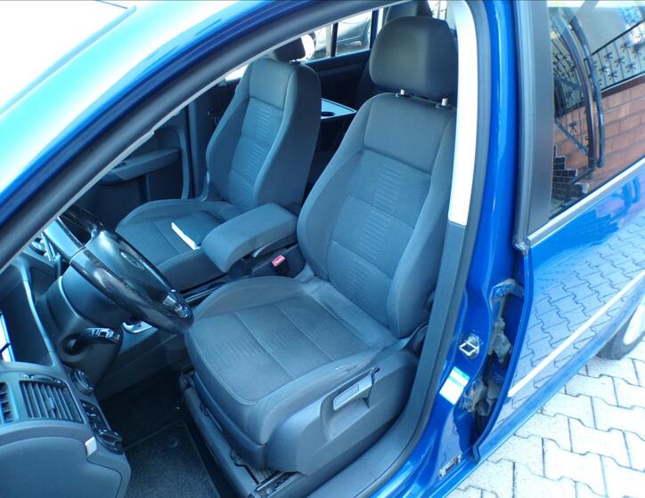 Volkswagen Touran 17