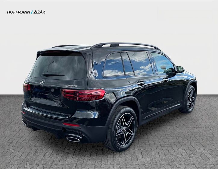 Mercedes-Benz GLB 5