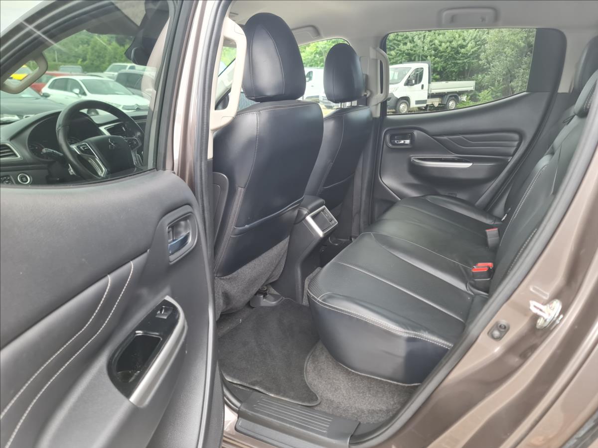 Mitsubishi L200