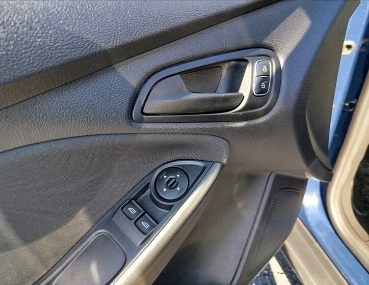 Ford Focus 12