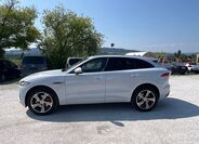 Jaguar F-Pace 3