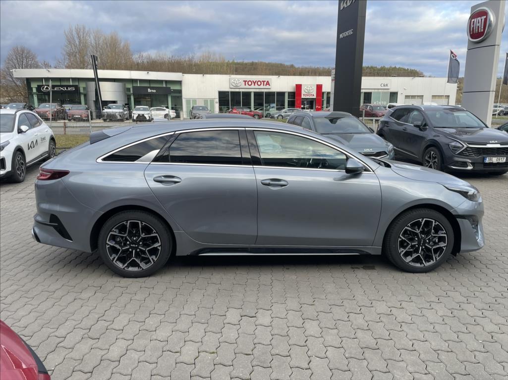 KIA ProCeed