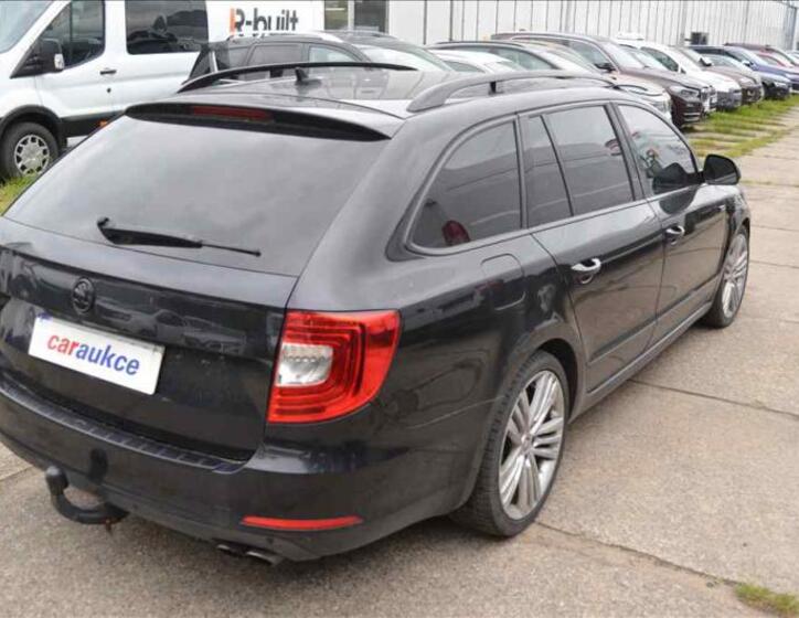 Škoda Superb 4
