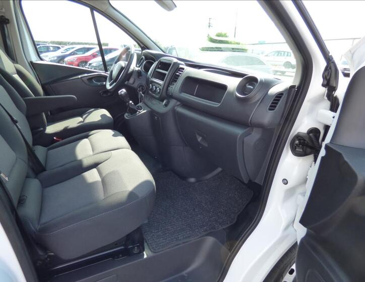Renault Trafic 28