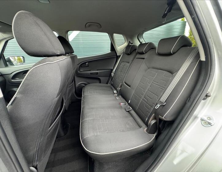 KIA Venga 22