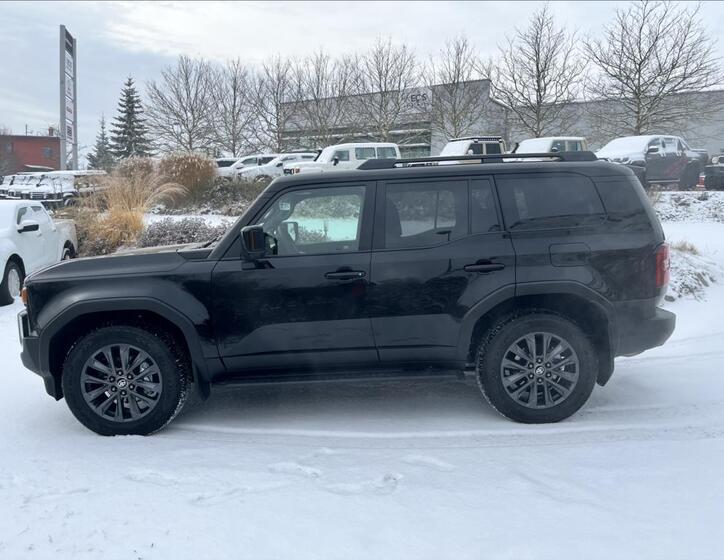 Toyota Land Cruiser 4