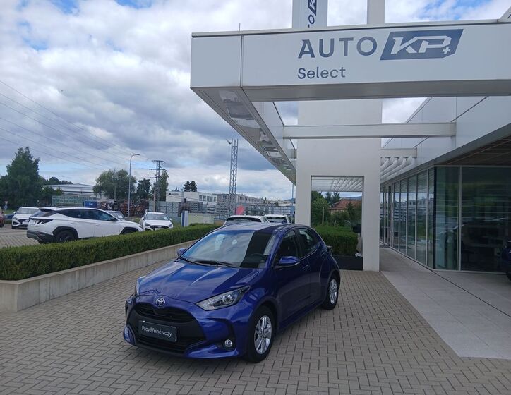 Toyota Yaris 1