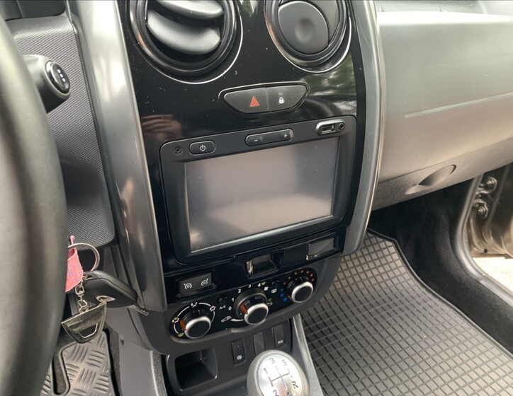Dacia Duster 11