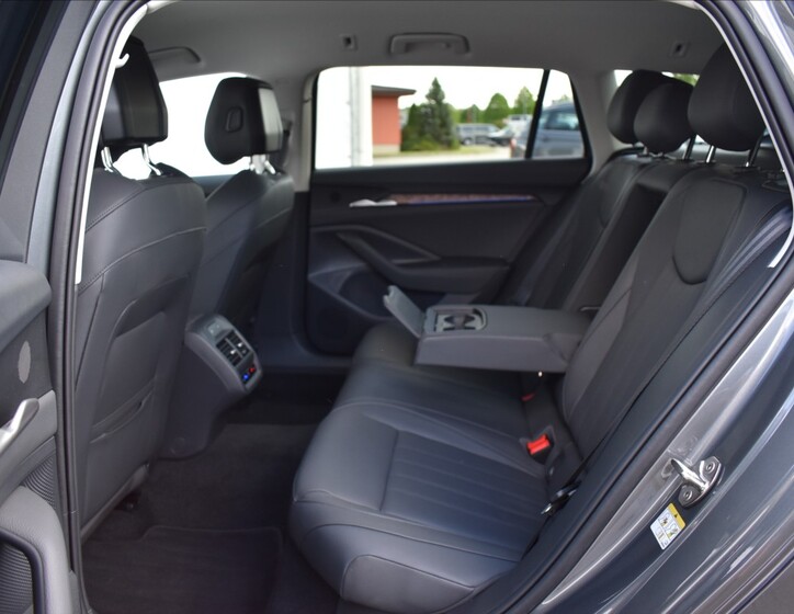Škoda Superb 14