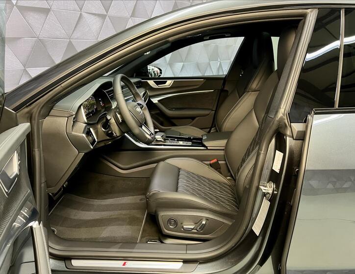 Audi S7 10