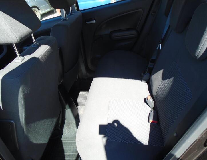 Suzuki Splash 13