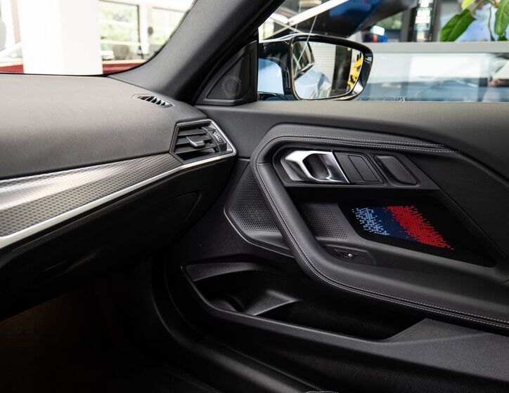 BMW M2 11