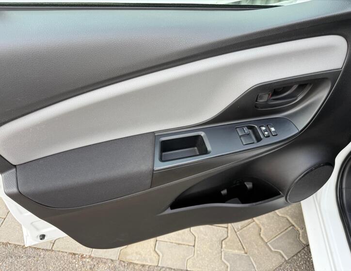 Toyota Yaris 18