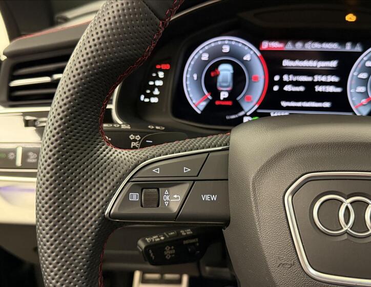 Audi Q8 9