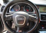 Audi Q7 17
