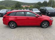 Hyundai i30 4