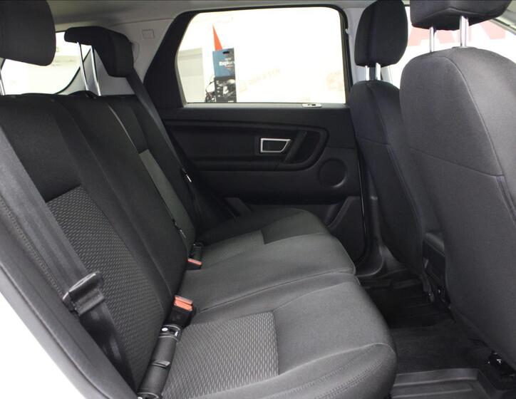 Land Rover Discovery Sport 13