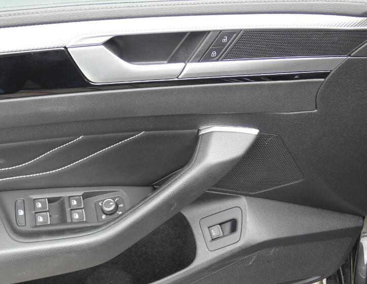 Volkswagen Arteon 9