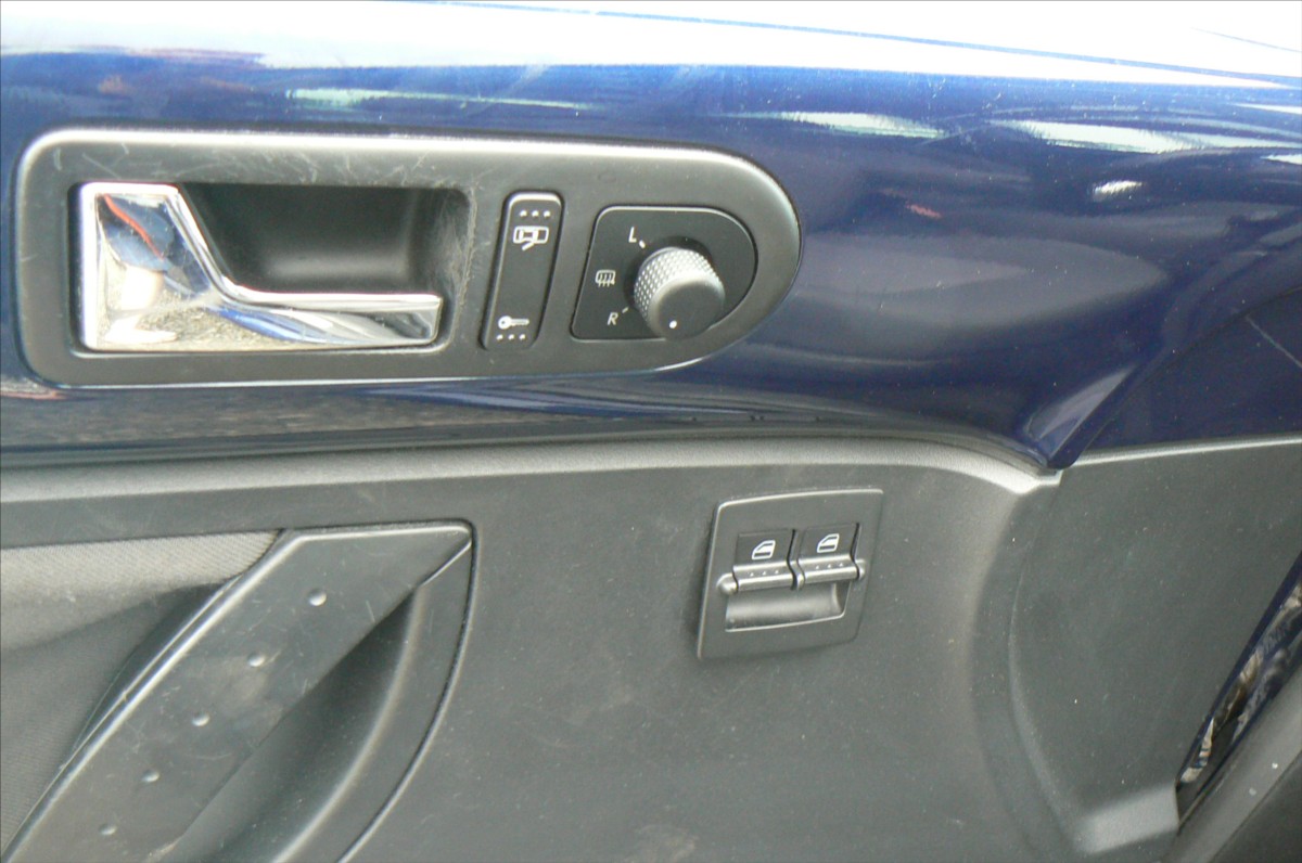 Volkswagen New Beetle