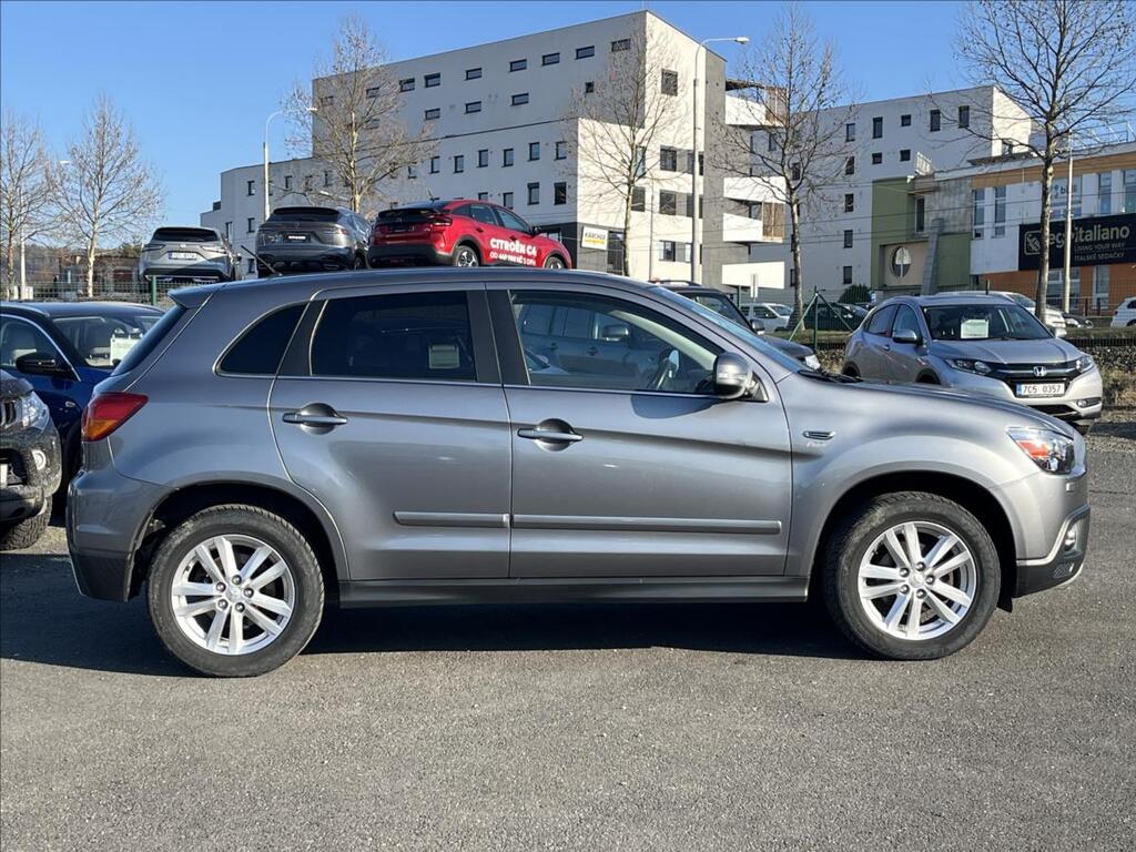 Mitsubishi ASX 4