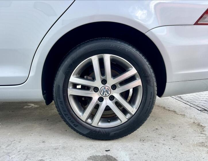 Volkswagen Golf 39