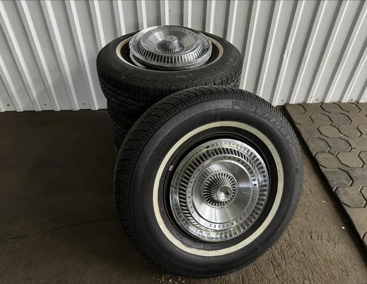 Ford Thunderbird 47