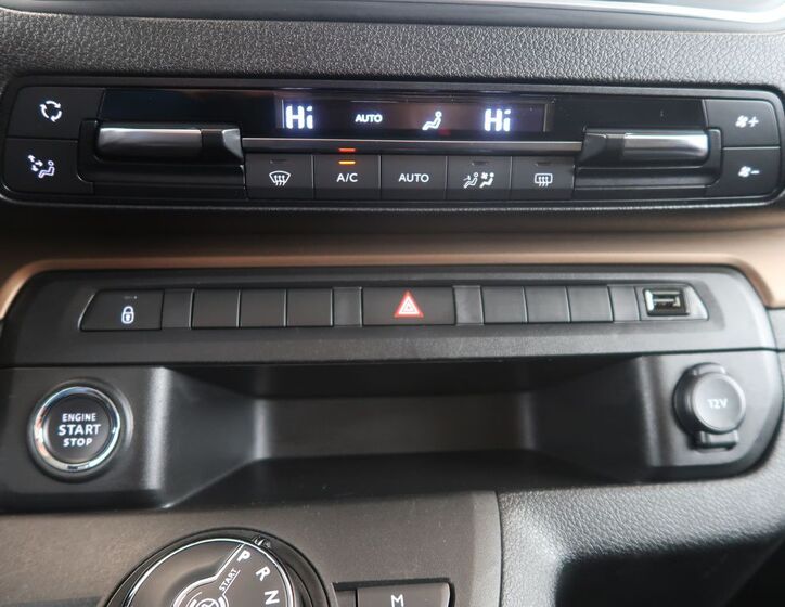 Toyota ProAce 23