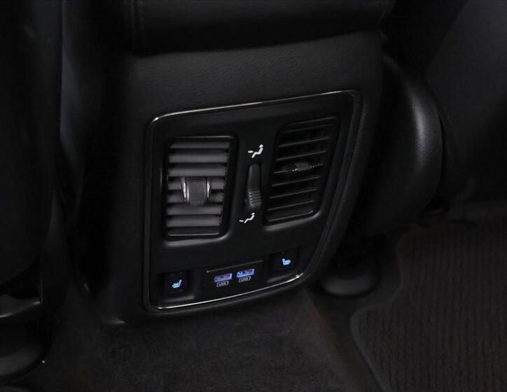 Jeep Grand Cherokee 35