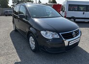 Volkswagen Touran 8