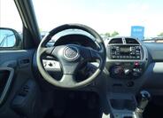Toyota RAV4 13