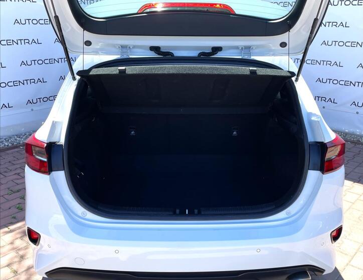 KIA Ceed 10