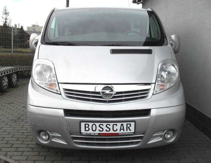 Opel Vivaro 9