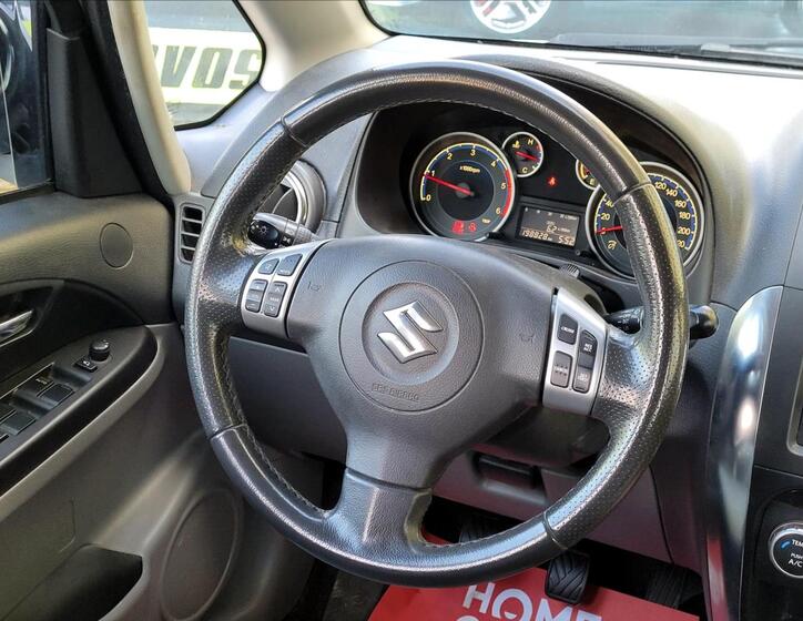 Suzuki SX4 26