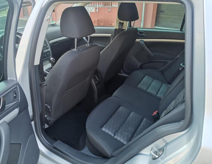 Škoda Octavia 12