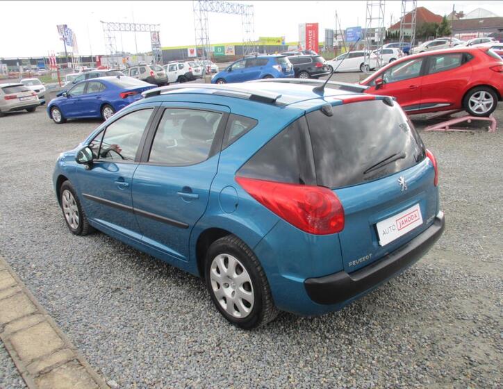 Peugeot 207 5