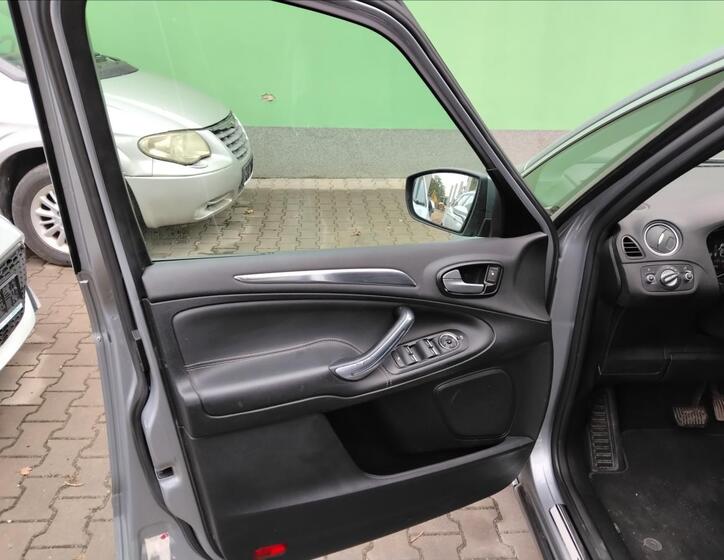 Ford S-MAX 15