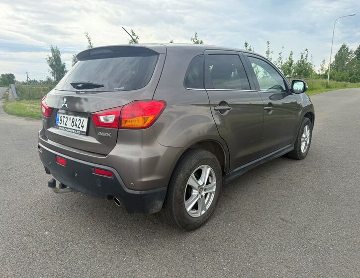 Mitsubishi ASX 5