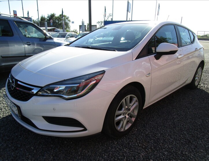 Opel Astra 1