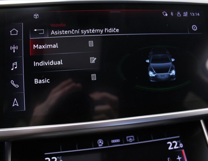 Audi A6 11