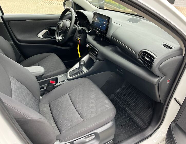 Toyota Yaris 18