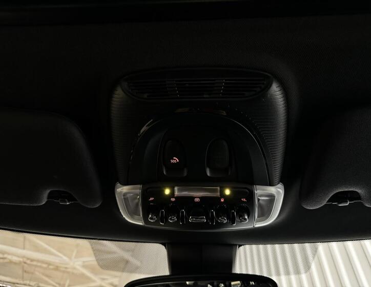 Mini Cooper S 32