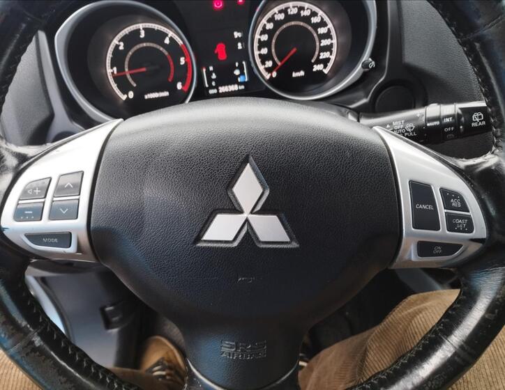 Mitsubishi ASX 13