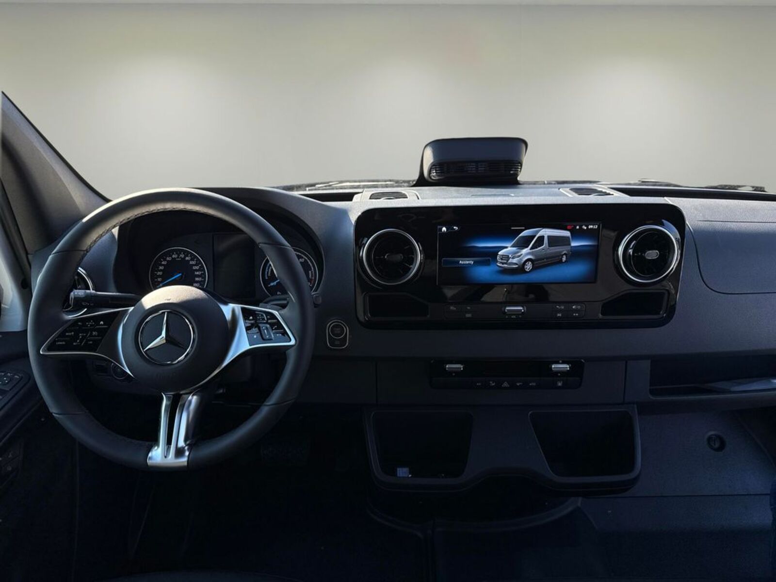 Mercedes-Benz Sprinter 9